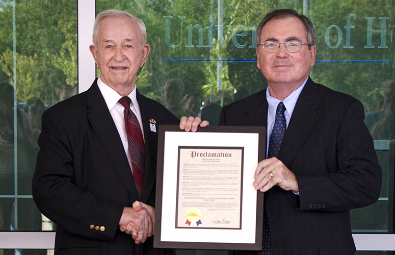 Photograph of UHCL at Pearland Grand Opening Proclamation Ceremony.